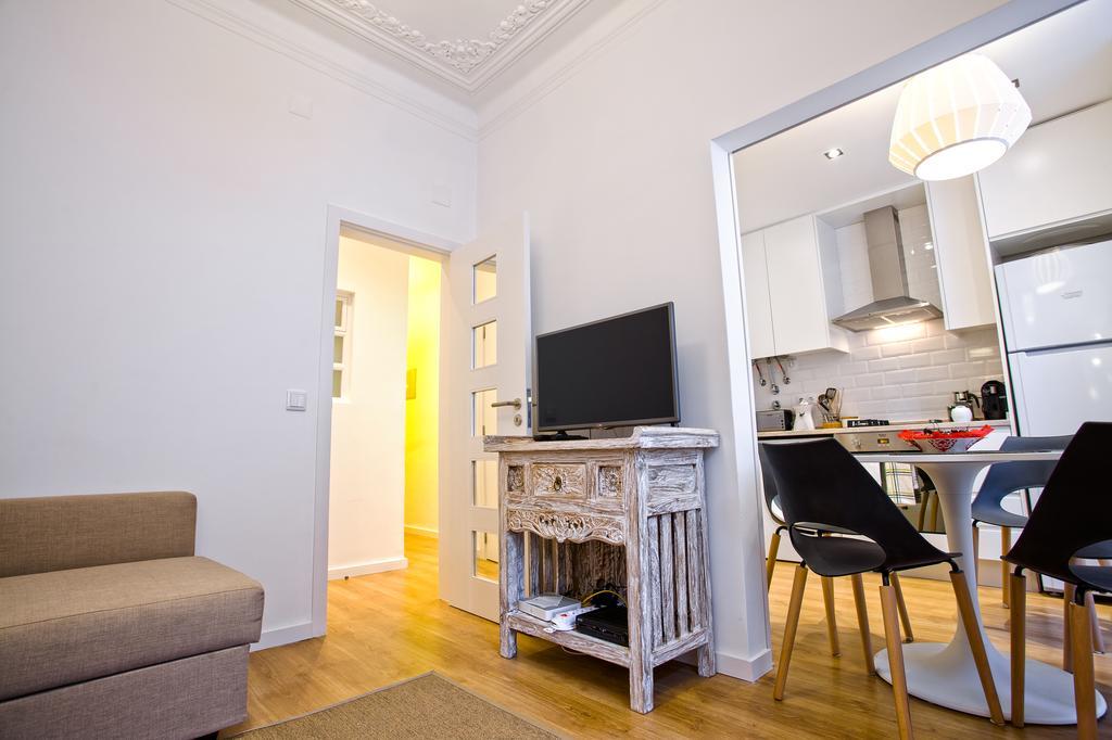 Apartamento Entre O Carmo E A Trindade *