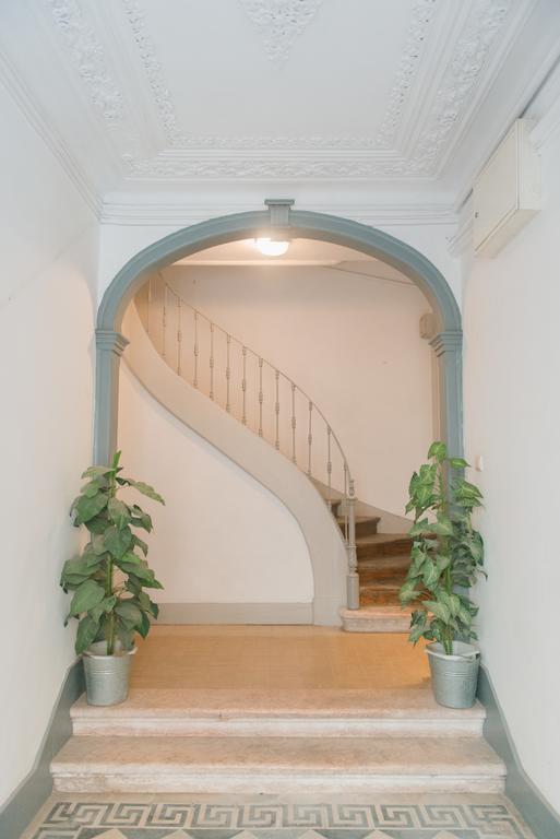 Apartamento Entre O Carmo E A Trindade